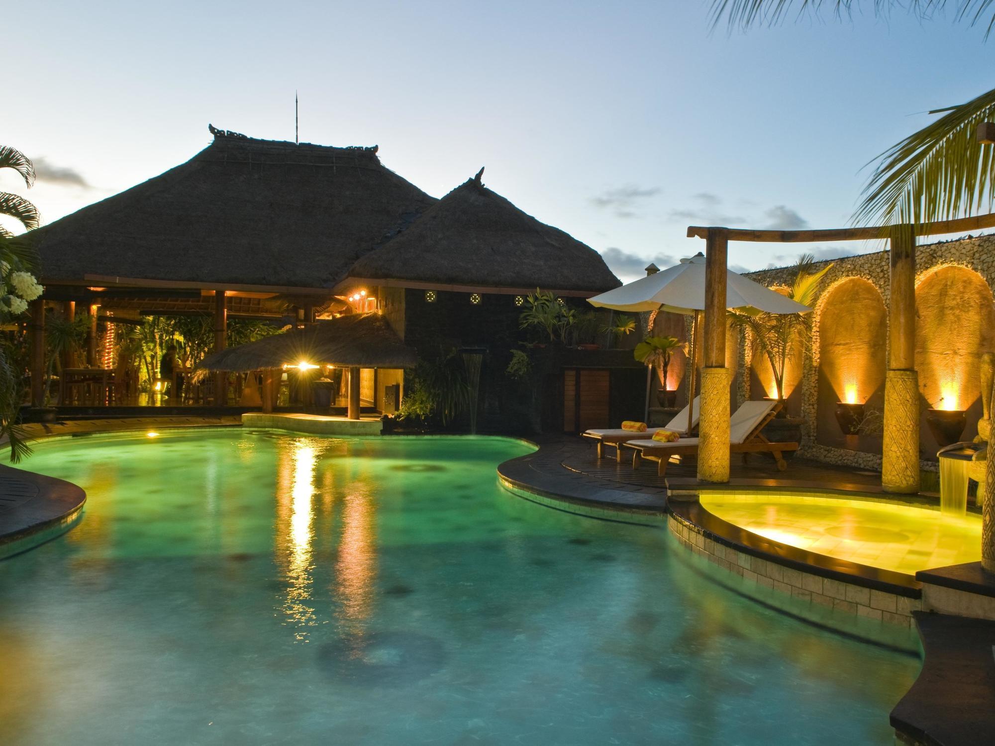 Hotel Puri Madawi Seminyak  Exterior photo