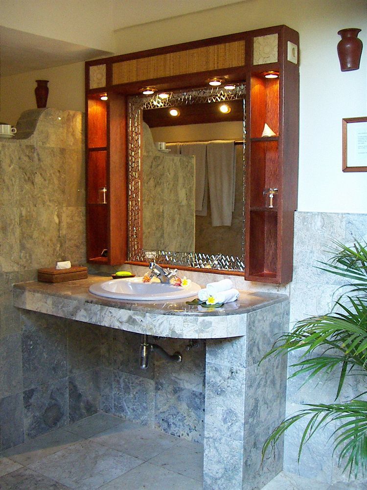 Hotel Puri Madawi Seminyak  Exterior photo
