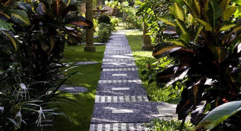 Hotel Puri Madawi Seminyak  Exterior photo